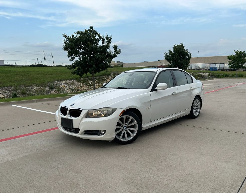 bmw 3 series 2011 WBAPH7C51BE681313 image